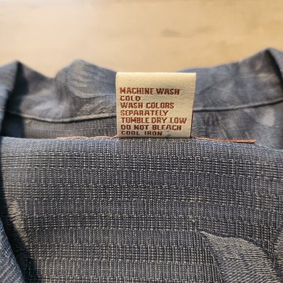 Paradise Blue Hawaiian Shirt 100% Silk Floral Beach Blue Button Up Mens Medium - Picture 9 of 11